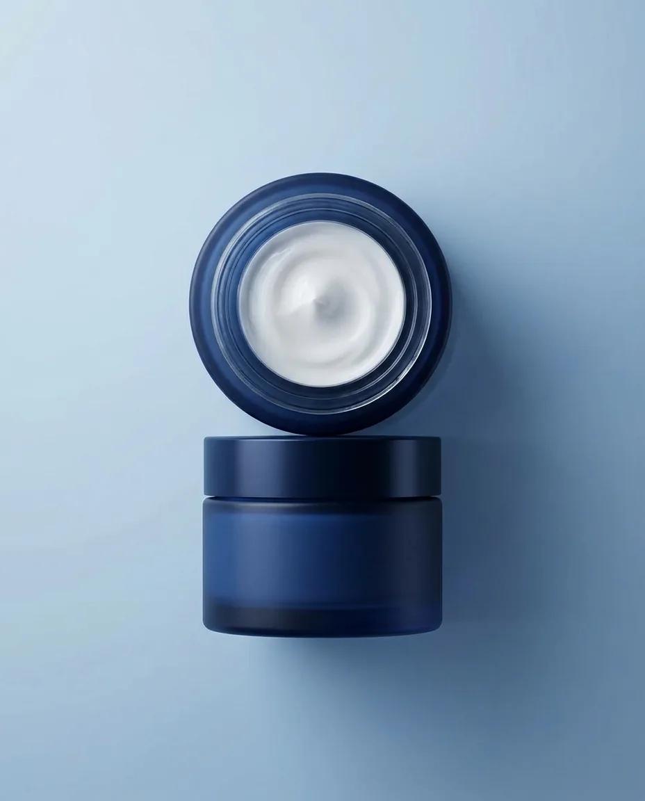 Packshot de pots de crème de nuit — rendu d’exemple (Nano Banana)